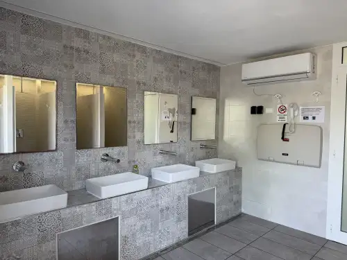 Toilettes et sanitaries