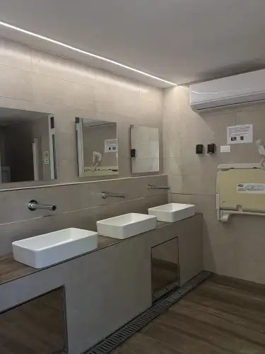 Toilettes et sanitaries