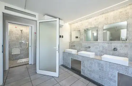 Toilettes et sanitaries