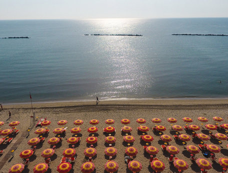 Campingplatz Norditalien direkt am adriatischen Meer, 4-Sterne-Campingplatz